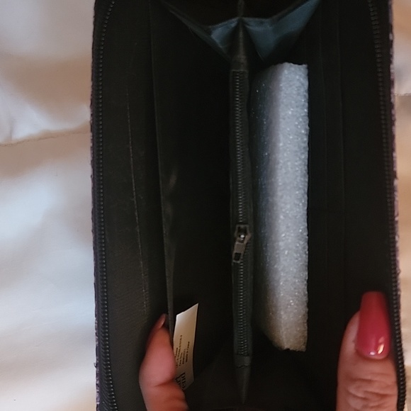 Wallet - Picture 4 of 4